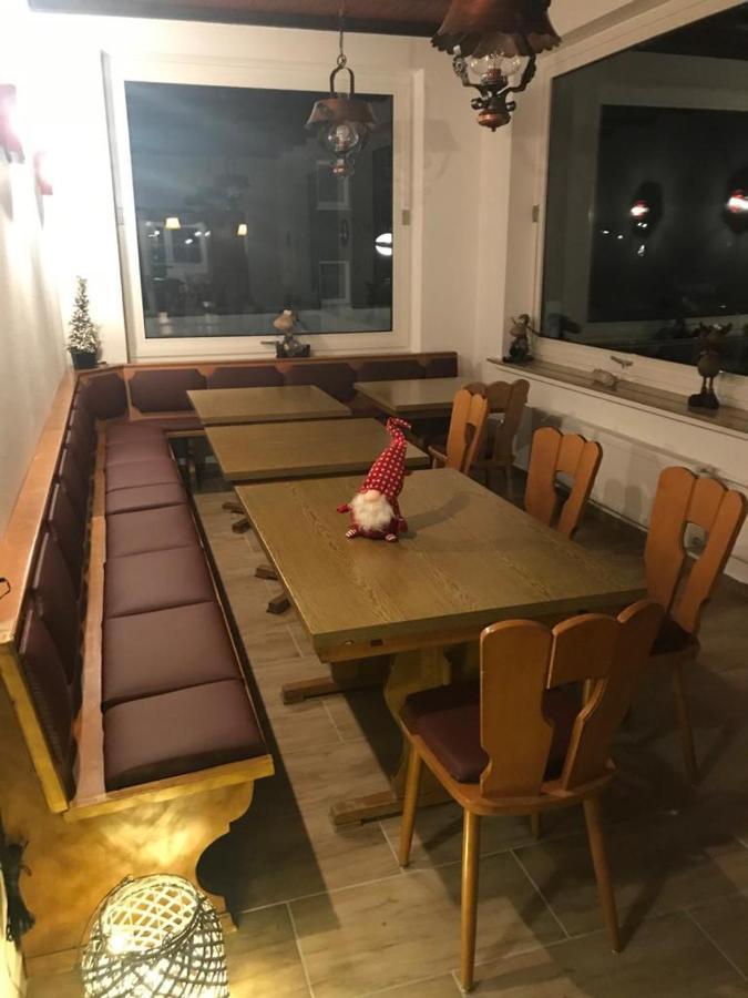 Ferienhaus Astenblick - Ideal Fuer Weihnachtsfeiern Und Familienfeiern Bietet Schlafplaetze Fuer Bis Zu 35 Personen Vila Winterberg Exterior foto