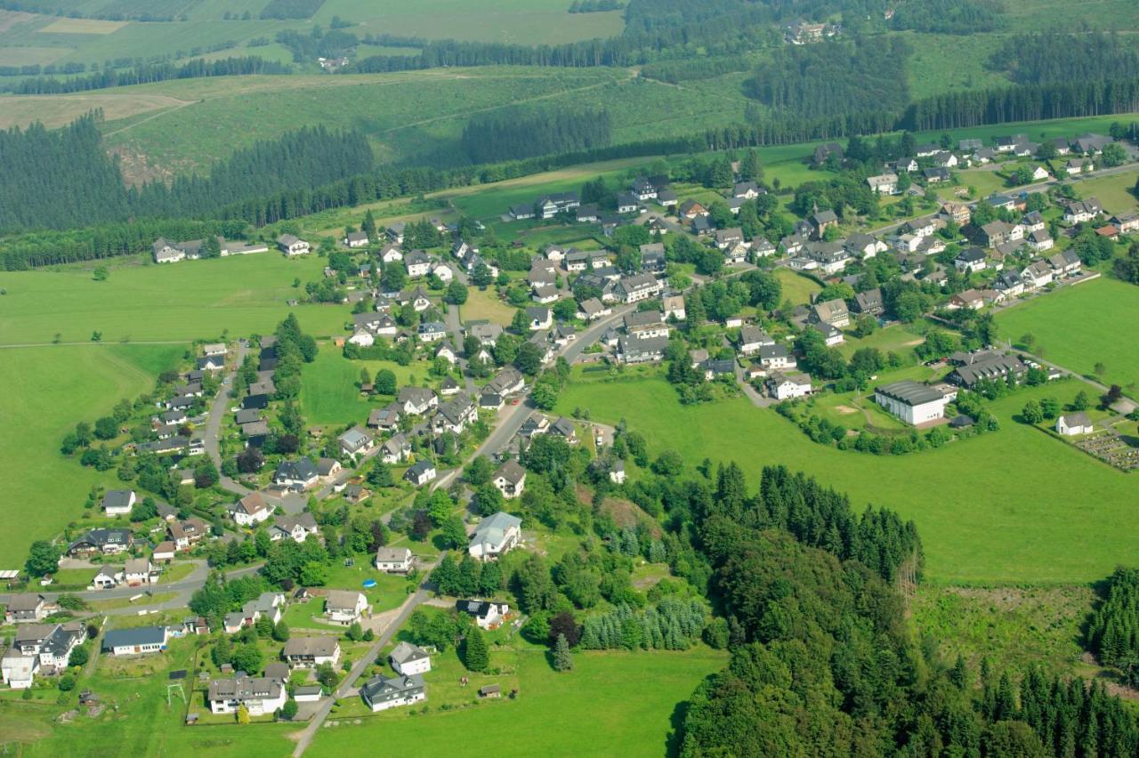 Ferienhaus Astenblick - Ideal Fuer Weihnachtsfeiern Und Familienfeiern Bietet Schlafplaetze Fuer Bis Zu 35 Personen Vila Winterberg Exterior foto